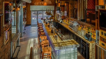 Pasto all'Hard Rock Cafe con posti prioritari