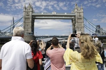 Hop-On Hop-Off River Thames Cruise & Attraction Packages