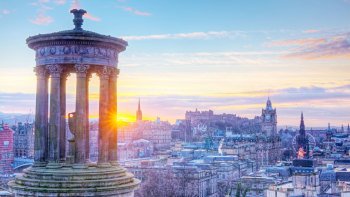 Edinburgh Day Trip via Train