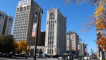 Small-Group Detroit's Rise, Fall & Renewal Tour