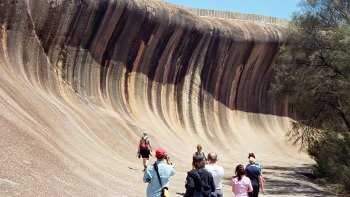 Wave Rock Day Tour from Perth