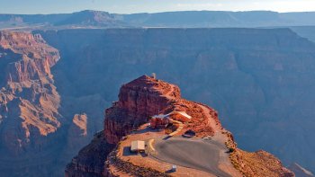 Volo sulla parte occidentale del Grand Canyon con atterraggio