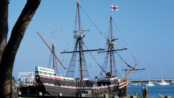 Boston & Cambridge Day Tour from New York