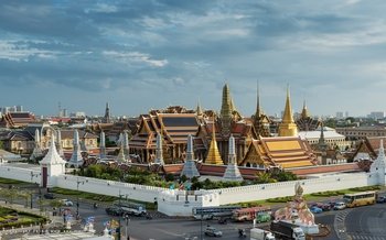 Grand Palace & Emerald Buddha Temple Tour
