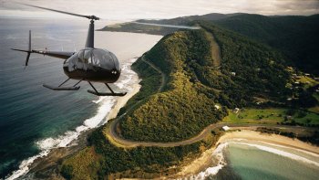 Private Luxury Great Ocean Road Heli Flight with Landing for 3