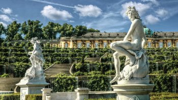 Discover Potsdam Full-Day Walking Tour
