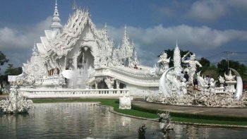 Full-Day Excursion to Chiang Rai & Golden Triangle