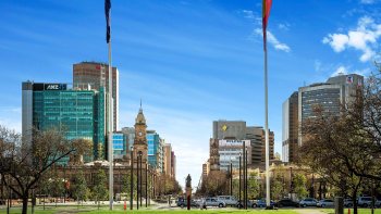 City & Hahndorf Morning Tour from Adelaide