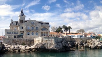 Combo: Lisbon Belém, Sintra & Pena Palace Small-Group Tour
