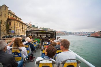 Hop-on Hop-Off Bus Tour with River Cruise & Wine Cellar Admission