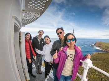 Bruny Island Food, Sightseeing and Lighthouse Tour with Lunch