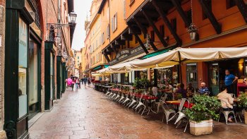 Tour enogastronomico privato a Bologna