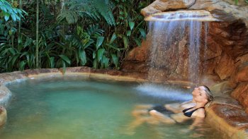 Arenal Volcano & Hot Springs Tour