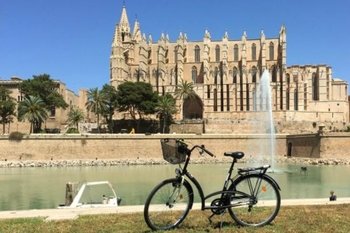 Halbtägige urbane Fahrradtour mit Tapas-Verkostung