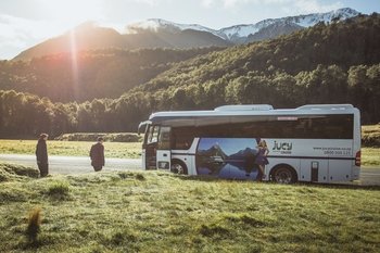 Milford Sound Coach & Cruise Full-Day Tour departing Te Anau