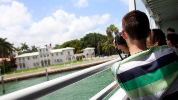 City Boat Tour