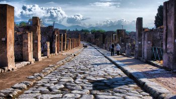 Tour di un giorno intero di Pompei e della Costiera Amalfitana