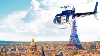 Survol en hélicoptère de Paris et du château de Versailles
