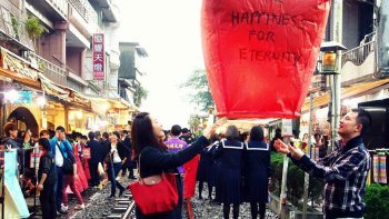Tour of Historic Jinguashi, Jiufen and Pingxi Towns