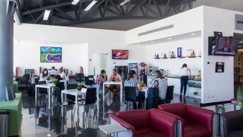 Premium Lounge with VIP Fast-Track Service