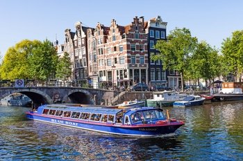 Canal Cruise & Attraction Entry Ticket