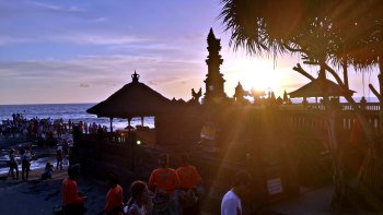 Private Temples & Coffee Plantation Excursion