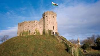 Day Trip to Cardiff via Train with Hop-On Hop-Off Bus Tour