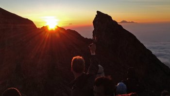 Sunrise Mount Agung Hiking Tour