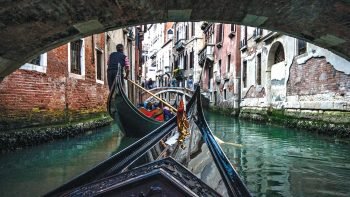 Shared Gondola Experience