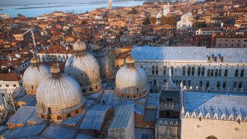 City Walking Tour, Doge's Palace & Saint Mark's with Skip-the-Line Entry