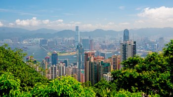 Skip-the-Line The Peak Tram & Hong Kong Morning Island Tour