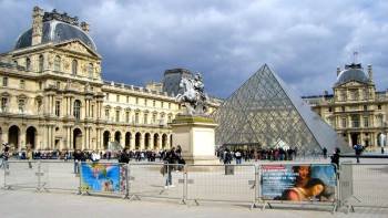 Tour guidato del Museo del Louvre con biglietti "salta la fila"