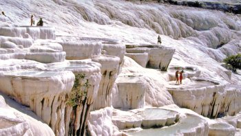 3-Day Ephesus, Pergamum & Pamukkale Tour by Plane