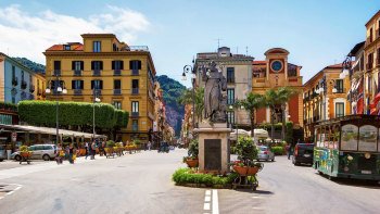 Herculaneum & Sorrento Tour