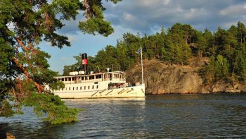 Guided Boat Cruise in the Stockholm Archipelago