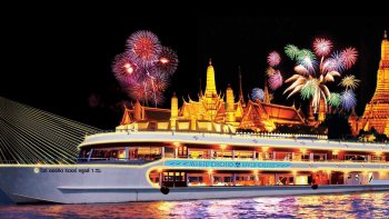 Chao Phraya River Cruise with Dinner