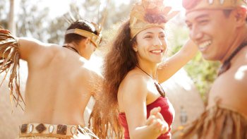 Ali'i Luau Dinner Package with Admission