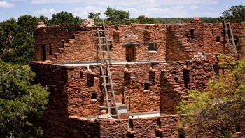 Grand Canyon, Sedona & Navajo Nation Tour