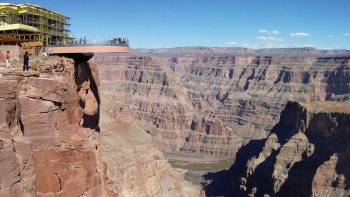 Grand Canyon Air Tour, Pontoon Boat Ride & Skywalk Access Tour
