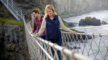 Northern Ireland Coast & Belfast City Full-Day Tour