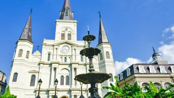 French Quarter & Above-Ground Cemetery Walking Tour