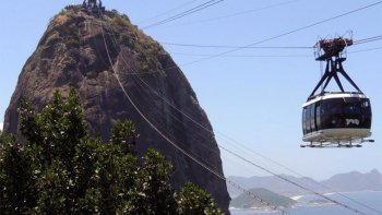 Small-Group Corcovado & Santa Teresa Tour with Sugarloaf Mountain Cable Car