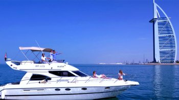 Luxury Yacht Cruise with Open Bar