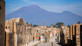 Skip-the-Line Pompeii & Mount Vesuvius Full-Day Tour with Lunch