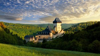 Konopiště & Karlštejn Castles Tour with Lunch
