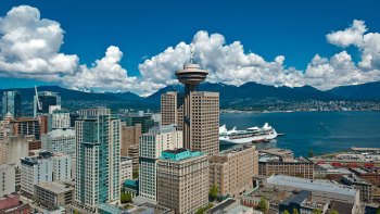 City Delights Tour with Capilano Suspension Bridge Park & Fish Hatchery