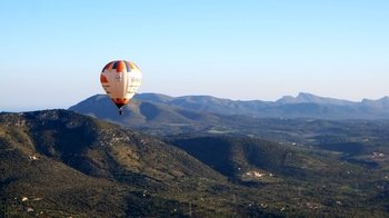 Sunset Hot Air Balloon Ride with Cava