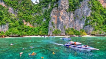 Half-Day Phi Phi Island Speedboat Excursion