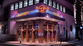 Dining at Hard Rock Cafe New Orleans with Priority Seating