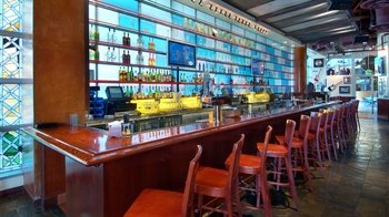 Dining at Hard Rock Cafe with Priority Seating